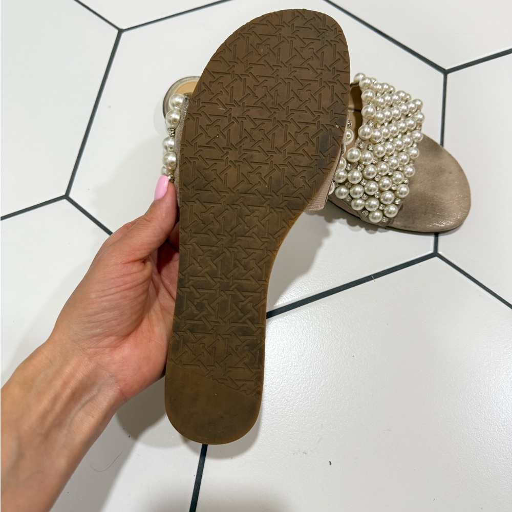 Badgley Mischka Jewel slip on sandal Elegant Pearl Embellished Slide Sandals - Picture 2 of 4